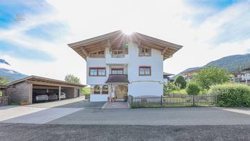 Thumbnail von Apartment building with Kaiser view directly at the golf course