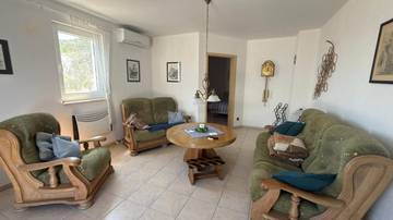 Thumbnail von House with a beautiful view of the Velebit Mountains and the sea