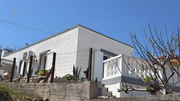 Thumbnail von House with a beautiful view of the Velebit Mountains and the sea