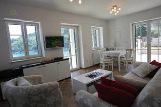 Thumbnail von Mediterranean stone house directly by the sea