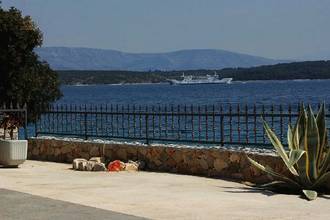 Thumbnail von Mediterranean stone house directly by the sea