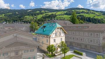 Thumbnail von Exclusive historic villa in the center
