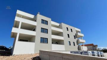 Thumbnail von Modern new-build apartment with sea view