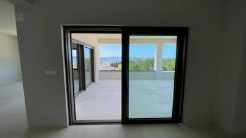 Thumbnail von Modern new-build apartment with sea view