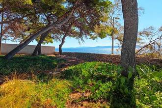 Thumbnail von Mediterranean house directly on the sea