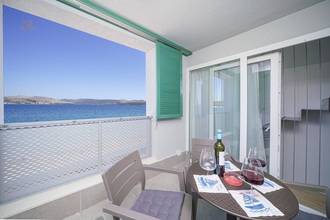 Thumbnail von House directly on the sea on an idyllic island near Sibenik