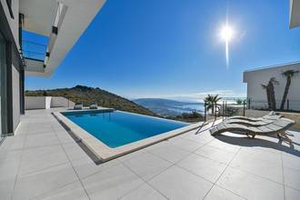 Thumbnail von Modern villa with infinity swimming pool and panoramic view, Trogir region