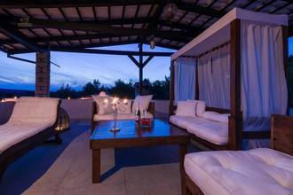 Thumbnail von Exceptional property by the sea