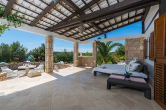 Thumbnail von Exceptional property by the sea