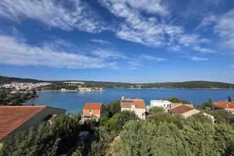 Просторный дом с красивым видом на море
