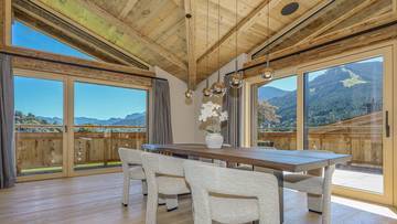 Thumbnail von Luxury penthouse in a sunny prime location with panoramic view