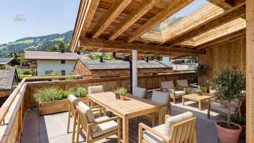 Thumbnail von Luxury penthouse in a sunny prime location with panoramic view