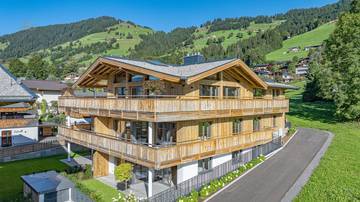Thumbnail von Luxury penthouse in a sunny prime location with panoramic view