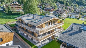Thumbnail von Luxury penthouse in a sunny prime location with panoramic view