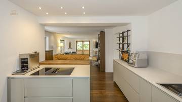 Thumbnail von Secondary residence in a peaceful location with a breathtaking view