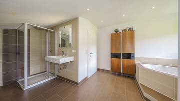 Thumbnail von Secondary residence in a peaceful location with a breathtaking view