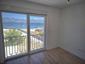 Thumbnail von Modern villa with roof terrace near the beach