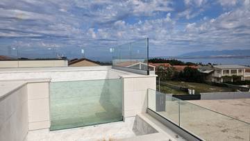 Thumbnail von Modern villa with roof terrace near the beach