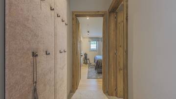 Thumbnail von Exclusive penthouse with a stripe view directly at the golf course