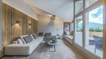 Thumbnail von Exclusive penthouse with a stripe view directly at the golf course