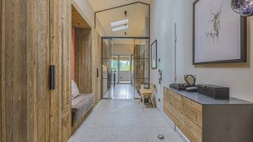 Thumbnail von Exclusive penthouse with a stripe view directly at the golf course