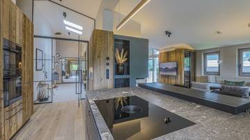 Thumbnail von Exclusive penthouse with a stripe view directly at the golf course
