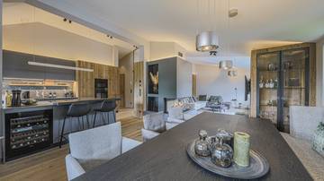 Thumbnail von Exclusive penthouse with a stripe view directly at the golf course