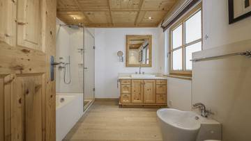 Thumbnail von Exclusive semi-detached house in sunny prime location