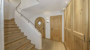 Thumbnail von Exclusive semi-detached house in sunny prime location