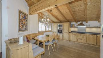 Thumbnail von Exclusive semi-detached house in sunny prime location