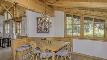Thumbnail von Exclusive semi-detached house in sunny prime location