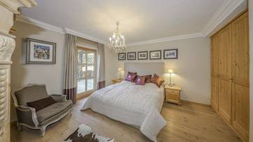 Thumbnail von Exclusive semi-detached house in sunny prime location