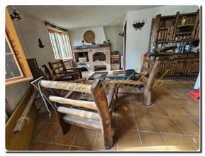 Thumbnail von Your private retreat in beautiful nature, detached villa with park in Viola to renovate