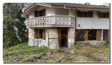 Thumbnail von Your private retreat in beautiful nature, detached villa with park in Viola to renovate