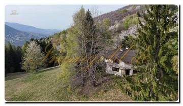 Thumbnail von Your private retreat in beautiful nature, detached villa with park in Viola to renovate