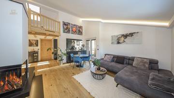 Thumbnail von Completely renovated attic apartment in a central location