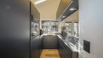 Thumbnail von Completely renovated attic apartment in a central location