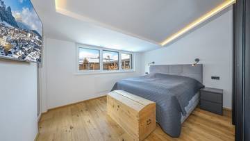 Thumbnail von Completely renovated attic apartment in a central location