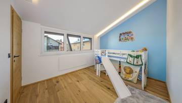 Thumbnail von Completely renovated attic apartment in a central location