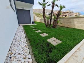 Thumbnail von Modern apartment with private garden and pool near the sea