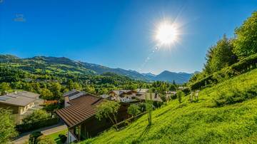 Thumbnail von Spacious property with a breathtaking view