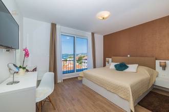 Thumbnail von Modern luxury villa with panoramic sea view