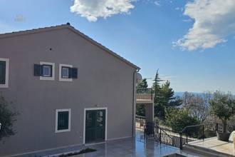 Thumbnail von House with swimming pool and sea view
