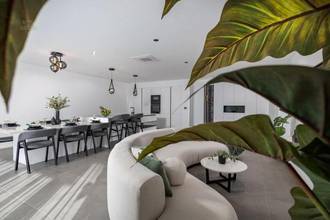 Thumbnail von Modern villa with swimming pool and panoramic sea view
