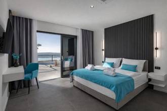 Thumbnail von Modern villa with swimming pool and panoramic sea view