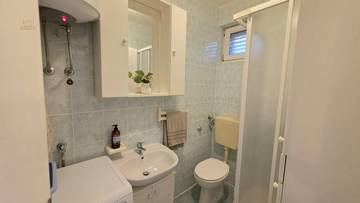Thumbnail von Stylish apartment on the first line of the sea