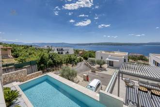 Thumbnail von Luxury villa with swimming pool and sea view