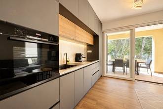 Thumbnail von Apartment with garden and swimming pool, south side of Hvar Island