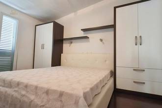 Thumbnail von Well-maintained house with two residential units and sea view, Split region