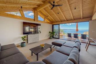 Thumbnail von Spacious villa with pool and panoramic sea view, Omis Riviera